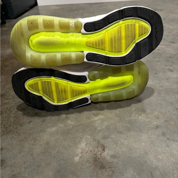 Nike Women’s White and Neon Green Air Max 270 - Picture 5 of 7
